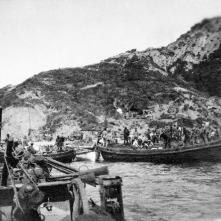 Artiglieri australiani sbarcano a Gallipoli, Gaba Tepe, 25 April 1915 @awm