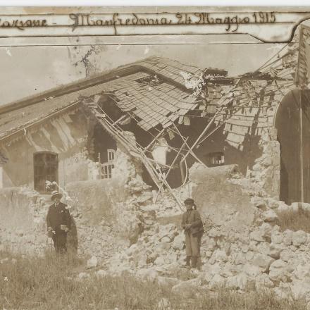 Effetti dei bombardamenti a Manfredonia (stazione)
