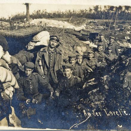 Soldati tedeschi nelle trincee nei pressi di Notre-Dame-de-Lorette nel 1915