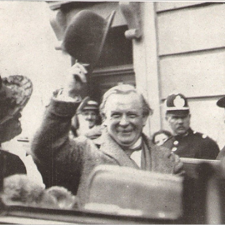 Mr. Lloyd George a Bristol in una foto apparsa sul "The illustrated War news" del 16 giugno 1915