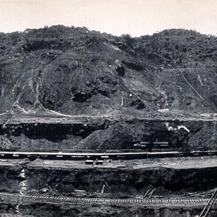 Il canale di Panama in costruzione