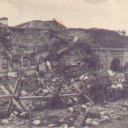 Il secondo forte di Kaunas dopo il bombardamento tedesco. © Wikipedia - Author unknown - public domain