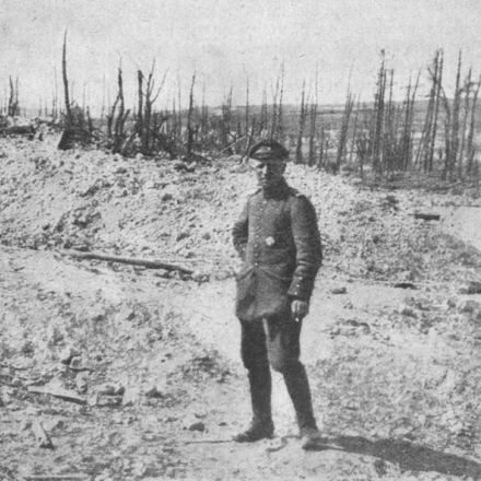 Devastazioni alla base di Quota 304, Verdun - Libro Storia illustrata di guerra