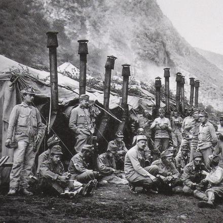 Cucina da campo delle truppe austriache in Valdastico - Fonte: immagine di pubblico dominio