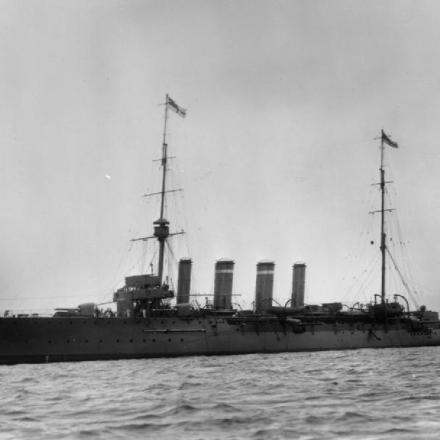 Incrociatore Falmouth - Fonte: © Imperial War Museum (Q 21243)