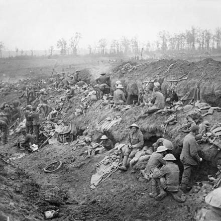 Trincea a Bazentin-le-Petit, Somme - Fonte: © Imperial War Museum (Q 4014)