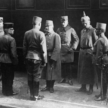 Stazione di Sibiu. L'Arciduca d'Austria Friedrich incontra il Generale Falkenhayn - Fonte:© IWM (Q 23991) 