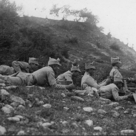 Artiglieria rumena posizionata nei pressi di Manastirea Casin - Fonte: © IWM (Q 76483)