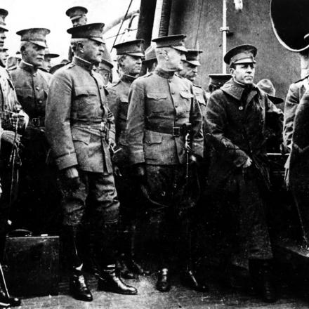Il Generale Pershing parte per la Francia 