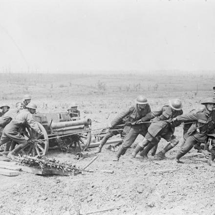 Cannone tedesco catturato . vicino a Wytschaete, il 10 giugno 1917. © IWM (Q 5480)