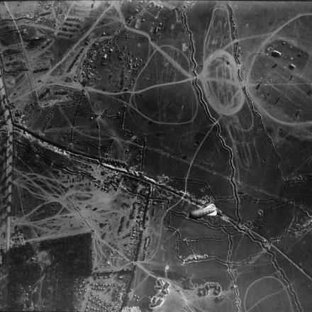 Fronte occidentale, veduta aerea 16 giugno 1917 © IWM (BOX 452-344-16AB-51B-1917)