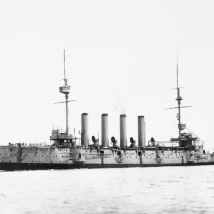 La H.M.S “Ariadne” silurata nel luglio 1917. © Symonds & Co PD