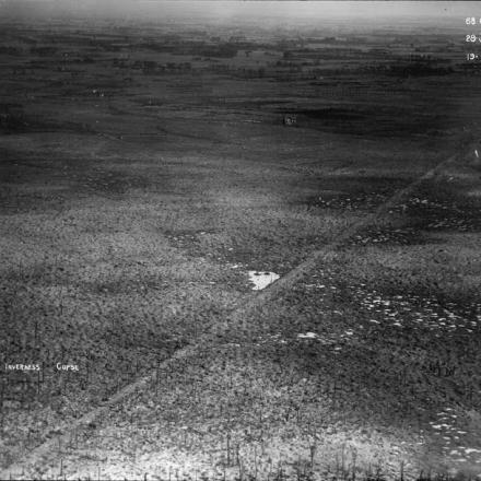 Ripresa aerea obliqua: area di  Inverness Copse © IWM BOX 7007-18-6BO-28J-1917