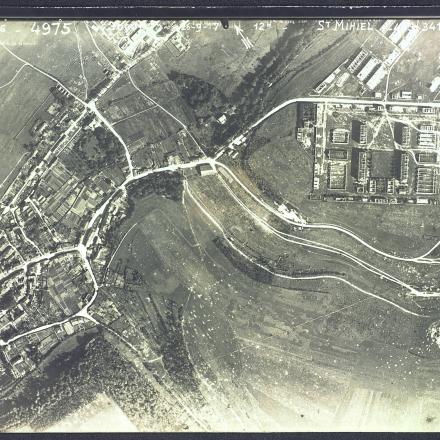 Foto aerea. Vista obliqua di St Mihiel  presa il 26 settembre 1917 © Archives Départementales de Seine-et-Marne CC BY-SA
