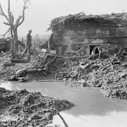 Carter Point, sul campo di battaglia vicino a Zonnebeke nel settore di Ypres © IWM (E(AUS) 1121)