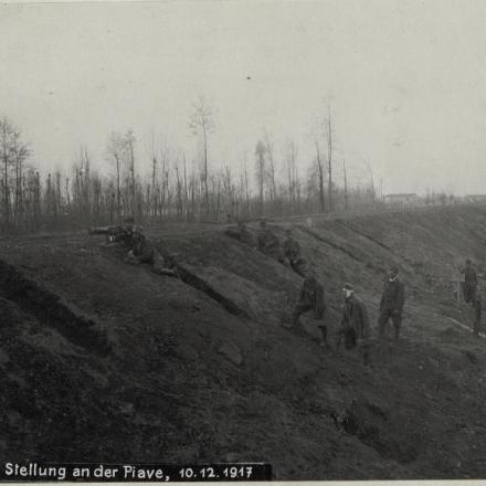 Posizione sul Piave, 10 dicembre 1917  © bildarchivaustria.at_Preview_15613312