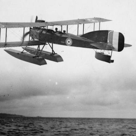 Un Idrovolante Short  Admiralty Type 184, biposto da ricognizione e bombardamento. © IWM Q 68425
