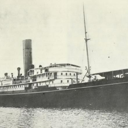 La  HMS Osmanieh affondata da una mina il 31 dicembre © tynebuiltships - public domain - Wikipedia