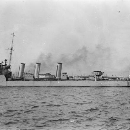 HMS Narborough alla boa. Fu affondata il 12 gennaio 1918. © IWM Q 74270