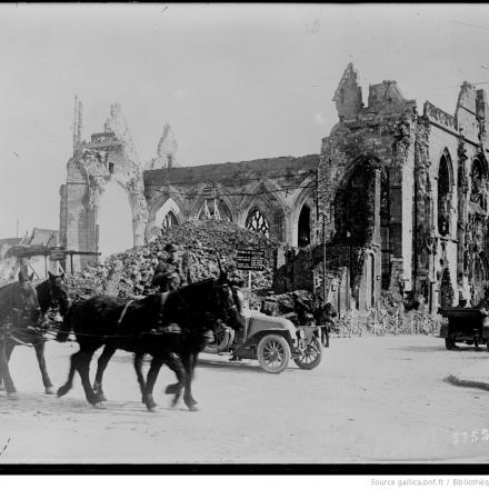 Saint-Quentin 1918 © BNF Gallica - Agence Rol - ark_12148_btv1b530047704