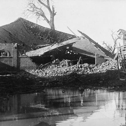 Fabbricati agricoli in rovina: Bullecourt. © IWM Q 45614