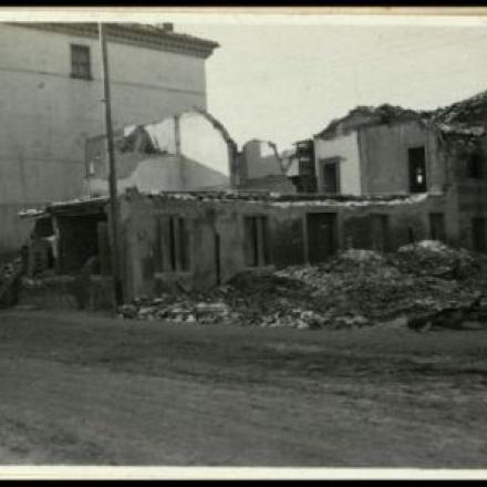 A Castelfranco Veneto. Case popolari completamente abbattute. © MCRR_Fp_2_0054.jpg - Reparto fotocinematografico dell'Esercito  CC BY-NC 4.0