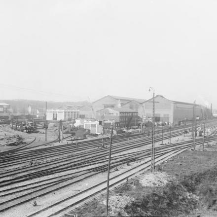 Vista generale da sud del British Expeditionary Force (BEF) Base Locomotive Shops a St.Etienne-du-Rouvray, 9 marzo 1918. © IWM Q 10771
