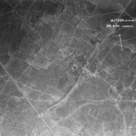 Ricognizione aerea. Lorgies, al centro del quadrilatero Lille, Bailleul, Béthune, Lens. 21 aprile 1918. © IWM (BOX 310-356-18JC-36S-1918) 