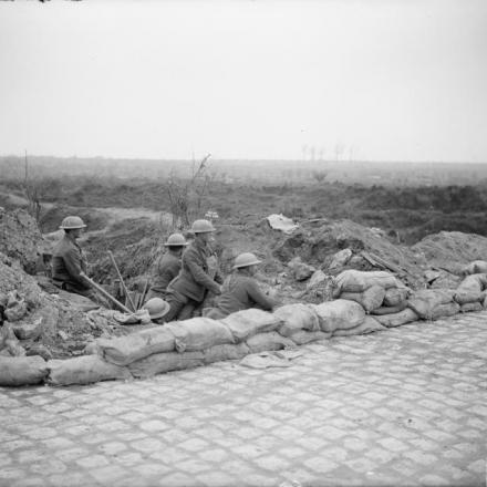 Battaglie del Lys. Un avamposto della 41a divisione sulla Poelcappelle Road a St. Jean, il 27 aprile 1918. © IWM (Q 6703)