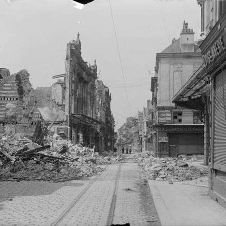 Edifici in rovina ad Amiens, l'11 maggio 1918.© IWM (Q 3297)