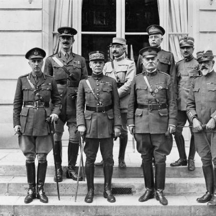 I capi delle missioni militari alleate a Versailles, il 21 maggio 1918. © IWM 