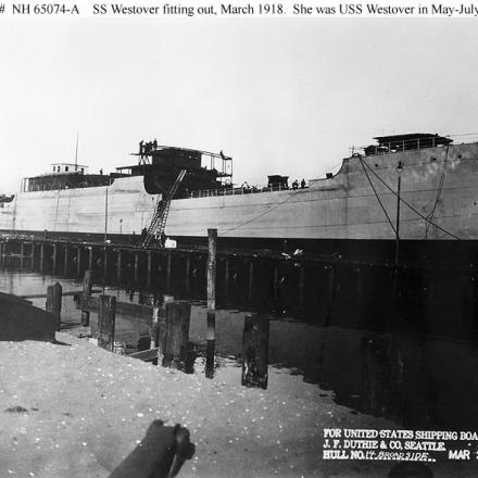 La SS Westover in costruzione nel cantiere navale di Seattle, marzo 1918 