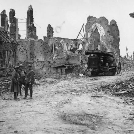 Rovine della Chiesa di Lamotte-en-Santerre, 8 agosto 1918. © IWM (Q 61313)