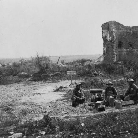 Chiesa in rovina ad Irles, 25 agosto 1918 © IWM (Q 61315)