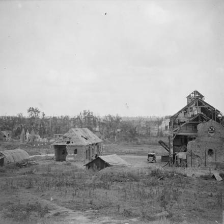 Battaglia della Scarpe. Rovine di Monchy-le-Preux, 1 settembre 1918. (Riconcquistato dalla 2a e 3a divisione canadese, il 28 agosto 1918).