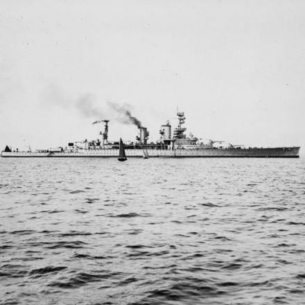 L'incrociatore da battaglia HMS Repulse. © IWM (Q 18131)