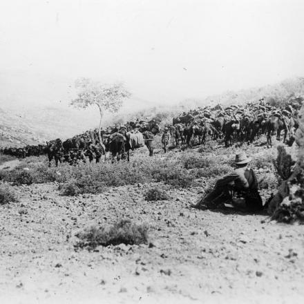 Palestina. Battaglia di Nablus. 14 ° reggimento di cavalli leggeri australiani che si riposano fuori da Nablus, il 21 settembre 1918.