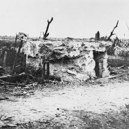 Un fortino tedesco catturato vicino Lens, il 5 ottobre 1918.  © IWM (Q 58357)
