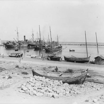 Porto di Beirut, ottobre 1918. © IWM (Q 12399)
