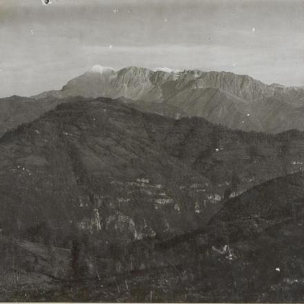 Castello Vrh, nell'entroterra i monti Mrzli, Vrh e Krn. © bildarchivaustria.at_Preview_15597490.jpg