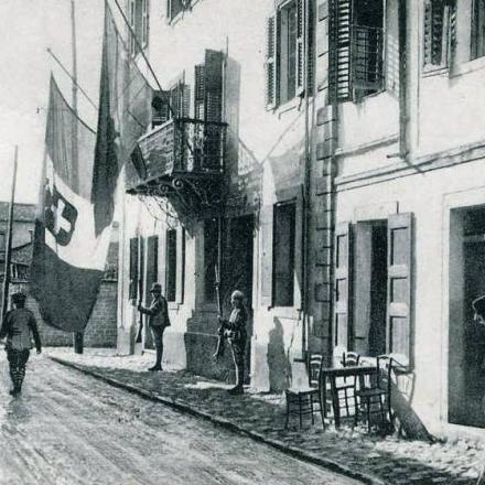 Soldati italiani a Valona durante la Prima Guerra Mondiale - Immagine di Pubblico Dominio