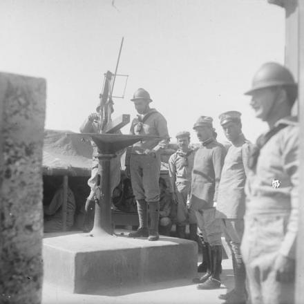 Soldati lungo il confine adriatico - Fonte: © Imperial War Museum (Q 19112)