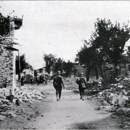 Doberdò, la strada di Devetachi. Da L'Illustrazione italiana - Fonte: ©Museo civico del Risorgimento di Bologna