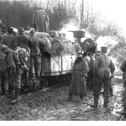Trasporto dei soldati nelle Argonne