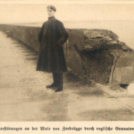 Danni al molo di Zeebrugge