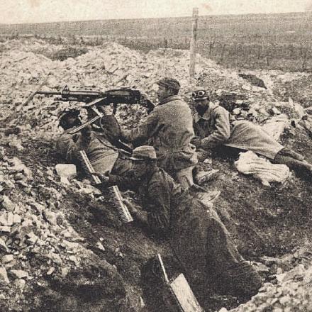 Soldati nelle trincee di Champagne