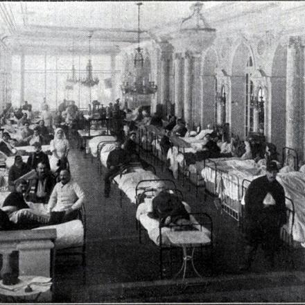 Soldati della Legione garibaldina in ospedale