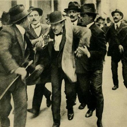 Mussolini arrestato a Roma