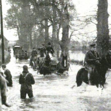 Truppe alle prese con il mal tempo