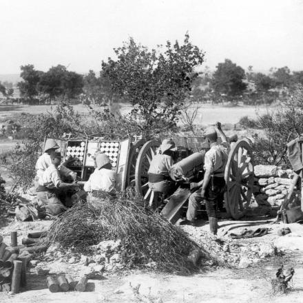 Esercito francese in azione vicino Sedd el Bahr